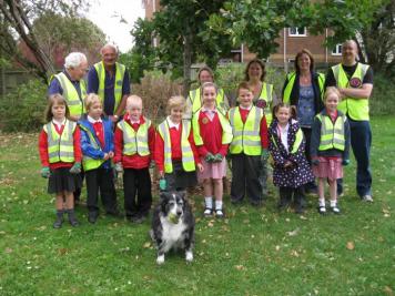 Crofton Hammond Infants and Crofton Lions ready to start planting on Day 1